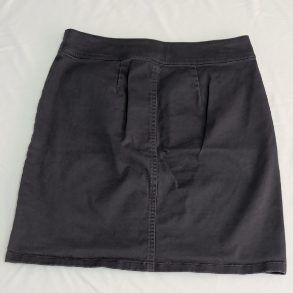 LOFT Charcoal Button-Front Mini Skirt - Picture 4 of 4